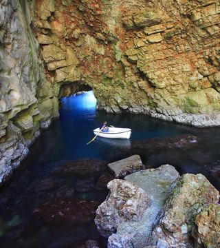 Odysseus cave